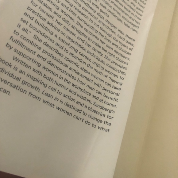 Lean In hardcover book by Sheryl Sandberg - Picture 4 of 4